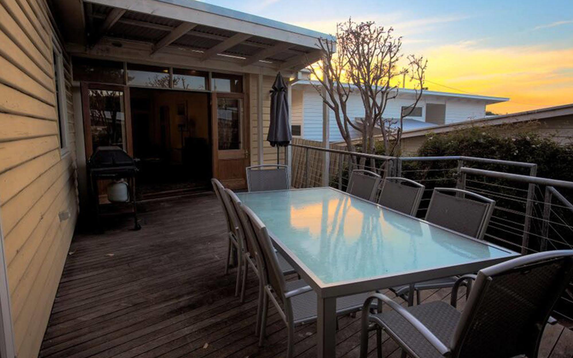 Point Lonsdale Holiday Apartments (Adults Only) Queenscliff Ngoại thất bức ảnh