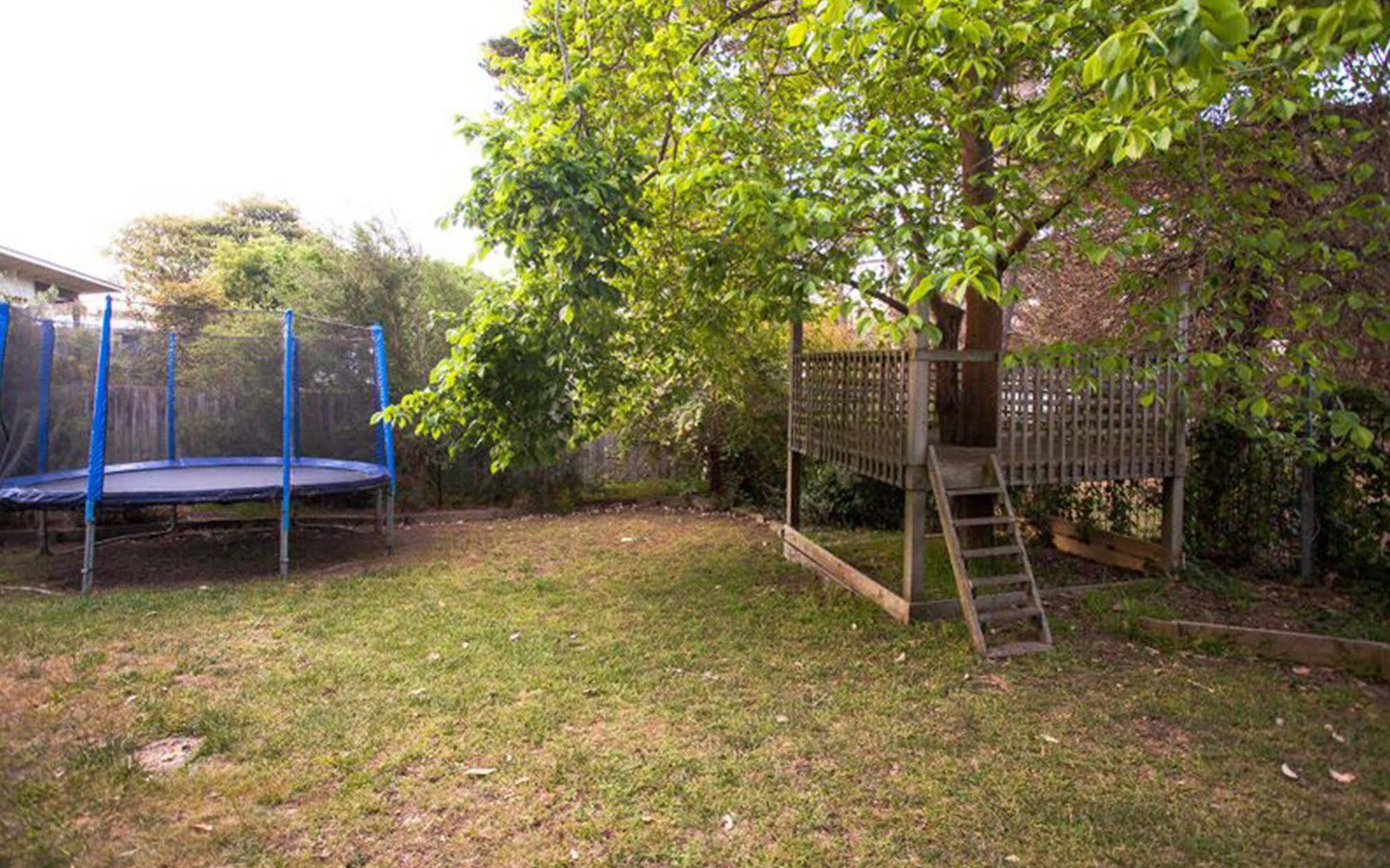 Point Lonsdale Holiday Apartments (Adults Only) Queenscliff Ngoại thất bức ảnh